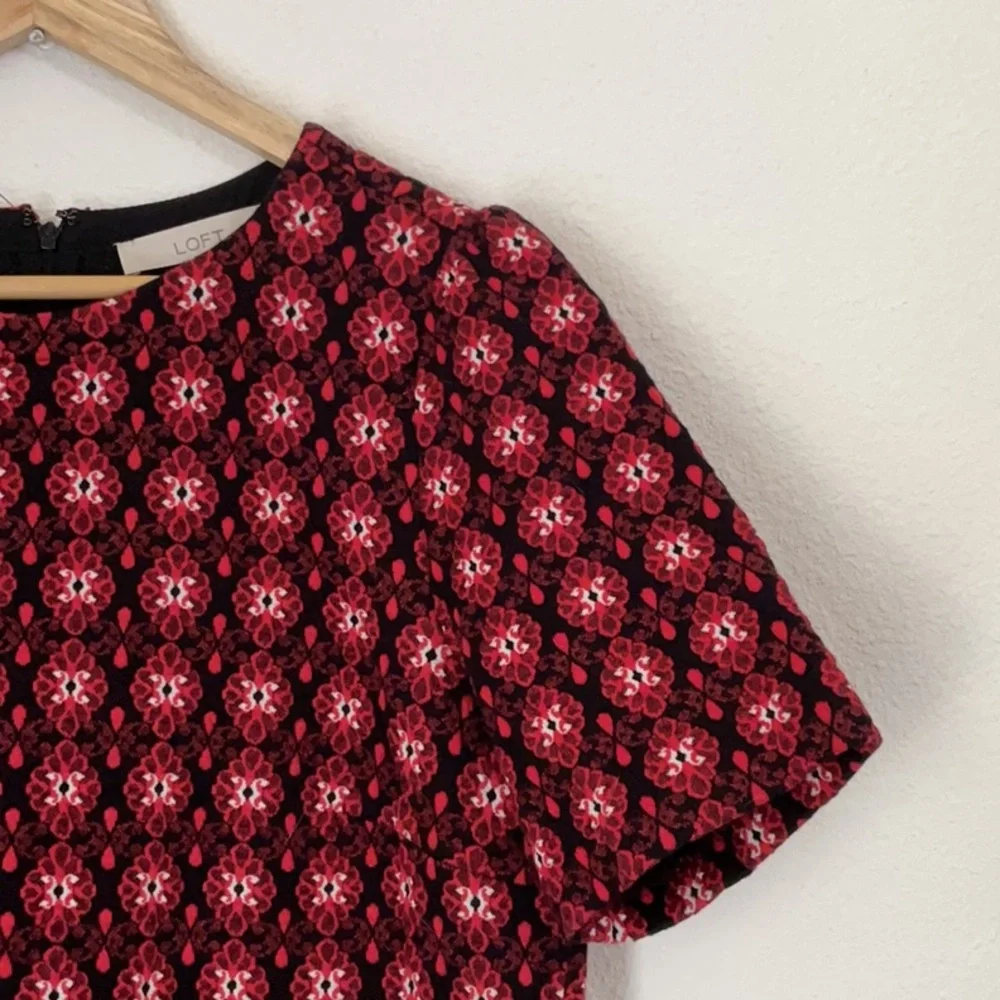 LOFT Ann Taylor Jacquard Scroll Medallion Floral Shift Dress Size Large - Picture 4 of 8